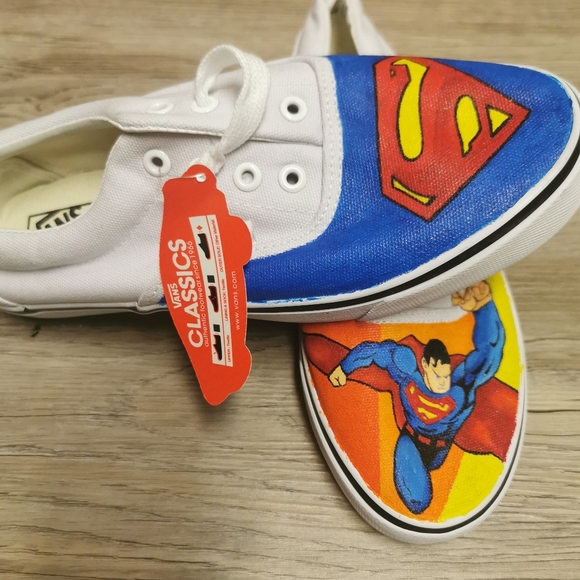 New!  Vans hand painted Superman shoes, w's 8 - Picture 3 of 6